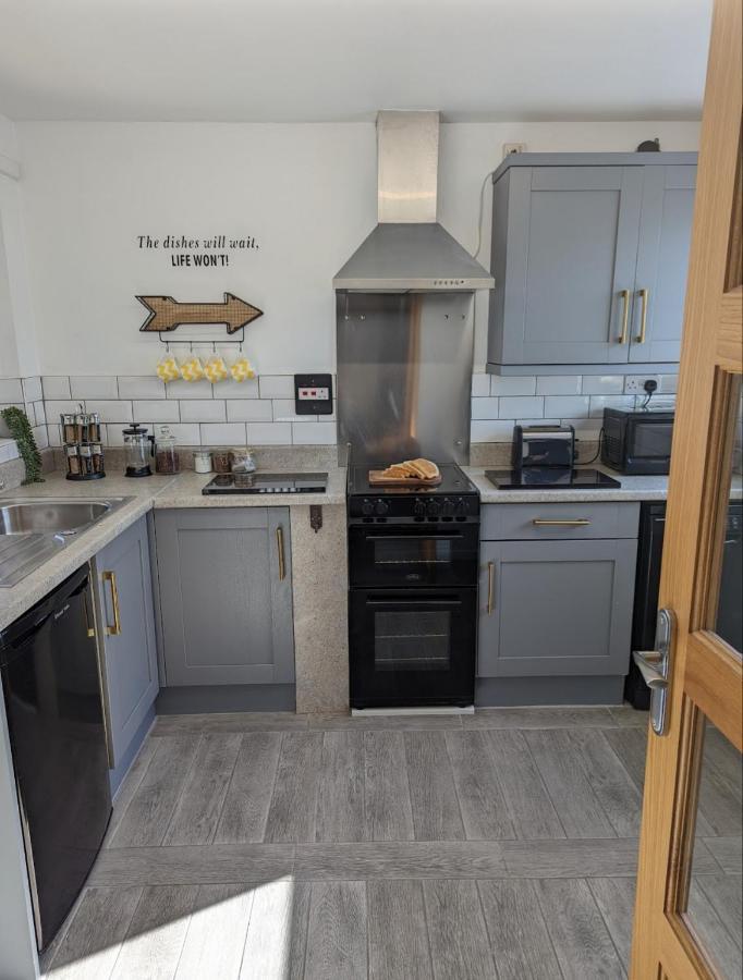 Antrim Coast Apartments Кушендолл Экстерьер фото